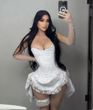 Jailyne Ojeda gallery image 4